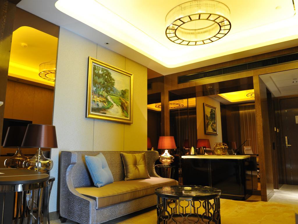 Hotel Ramada Plaza Liuzhou Liudong Pokoj fotografie