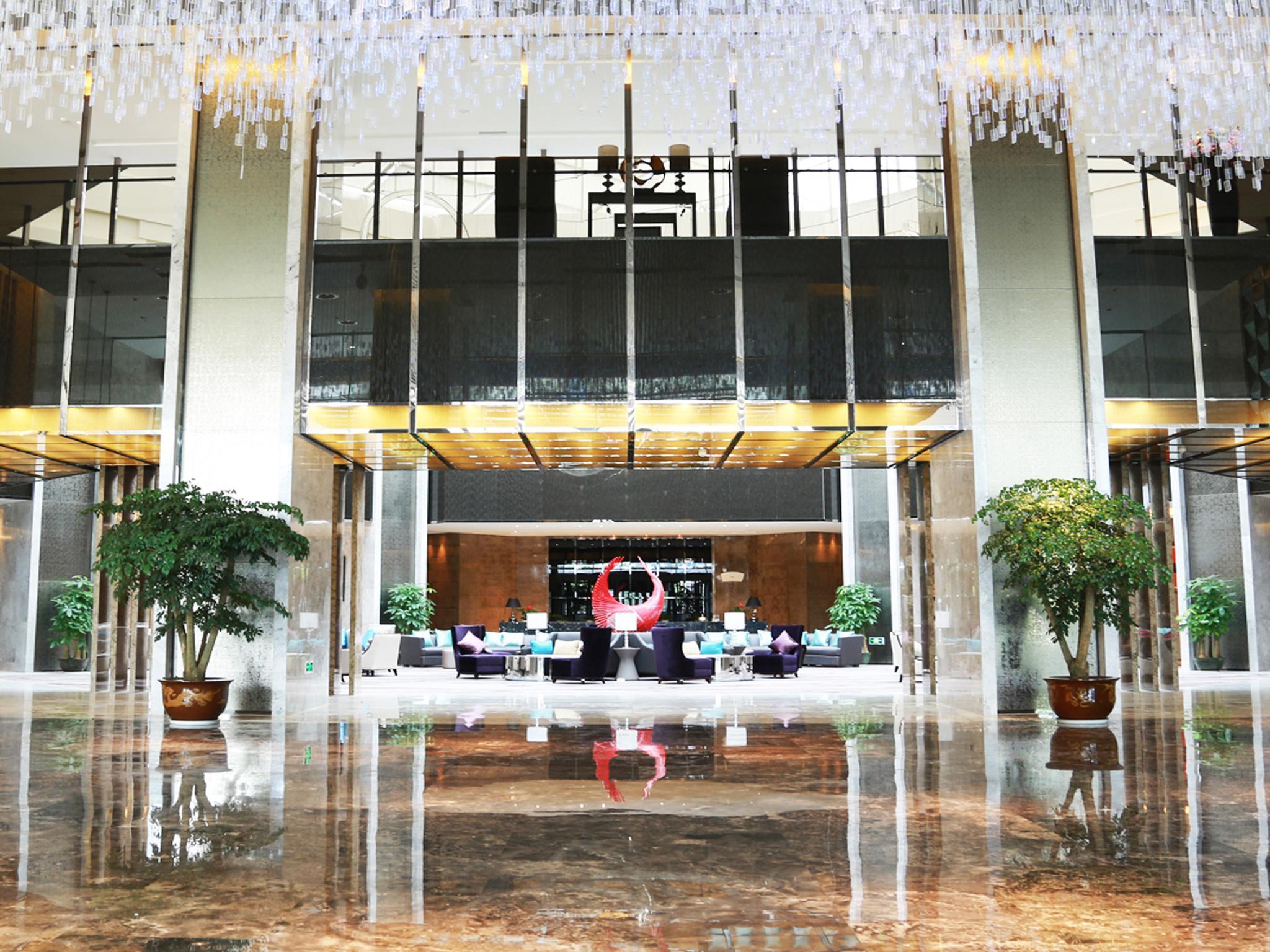 Hotel Ramada Plaza Liuzhou Liudong Exteriér fotografie