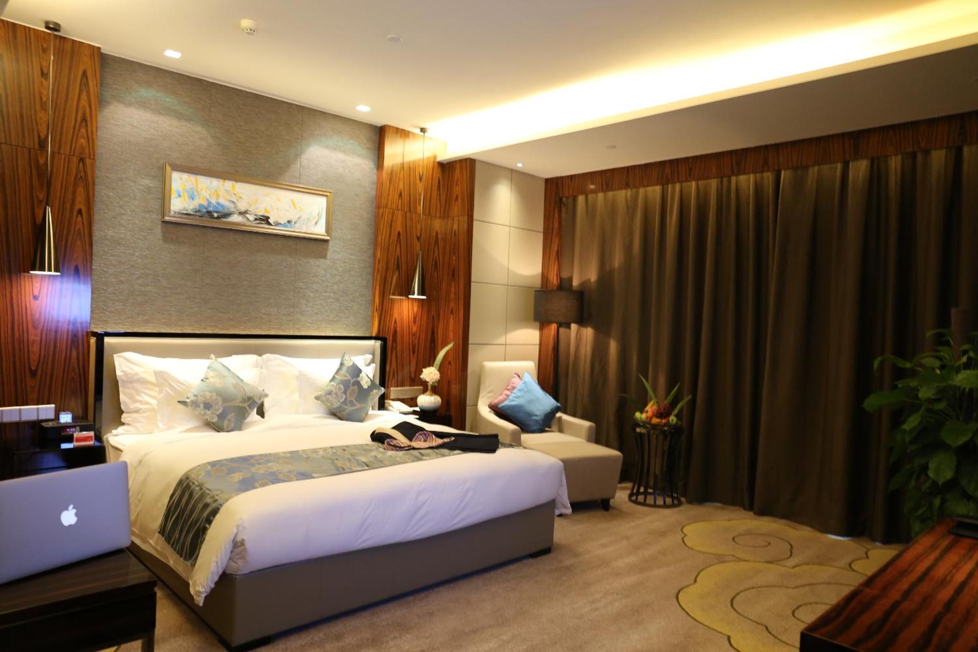 Hotel Ramada Plaza Liuzhou Liudong Exteriér fotografie